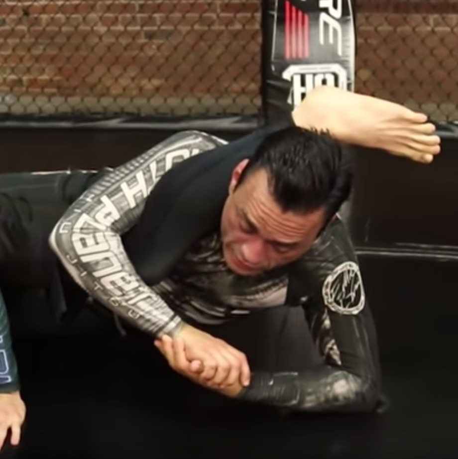 Electric Chair Sweep (Eddie Bravo)