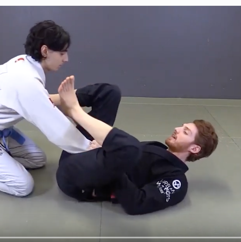 Triangle vs Kneeling Opponent (Jonathan Thomas)